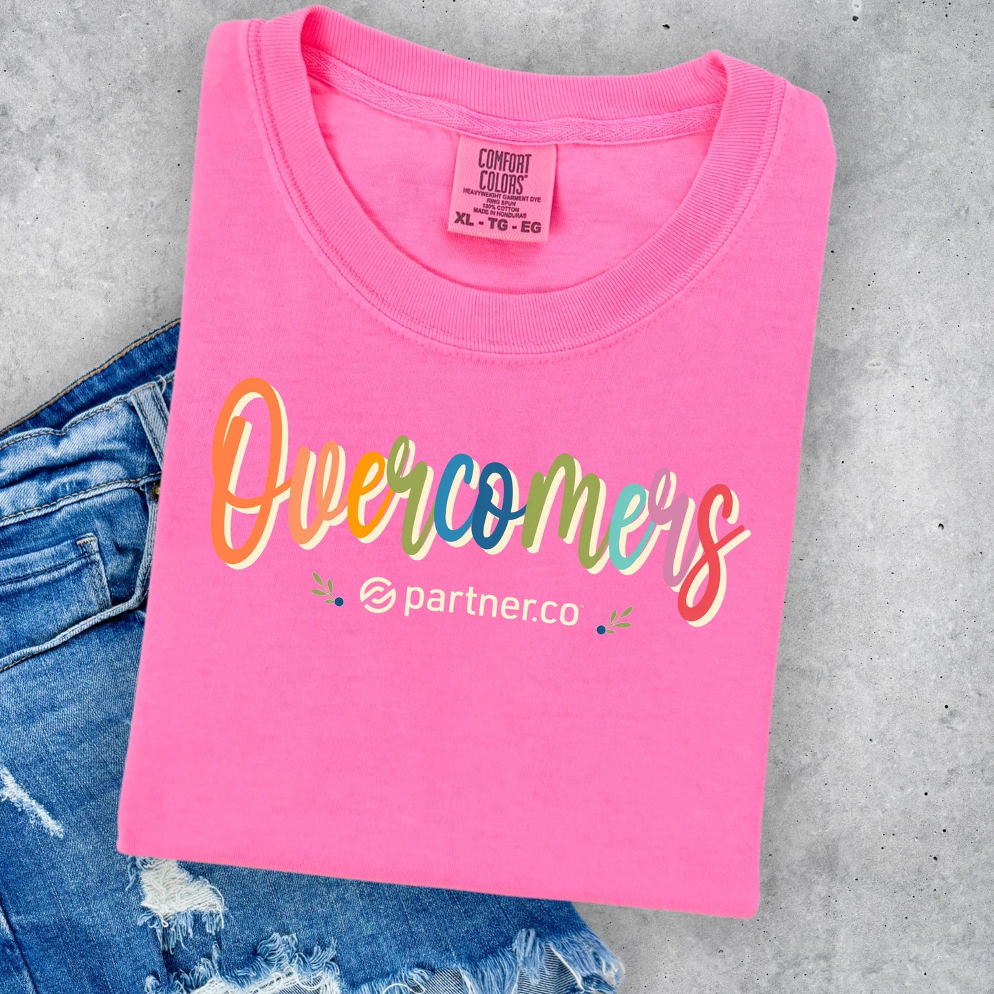 Overcomers Colorful Comfort Colors Tee – Neon Pink