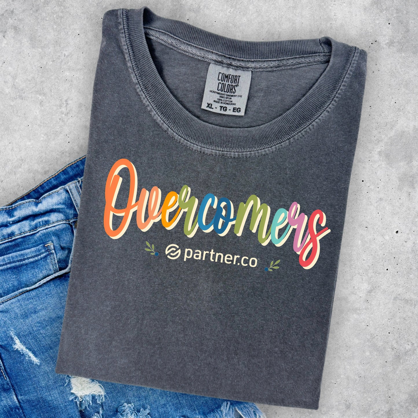 Overcomers Colorful Comfort Colors Tee – Pepper